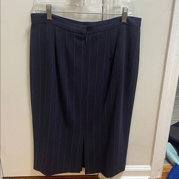 Talbots Women's Navy Pinstripe Suit - Picture 6 of 6
